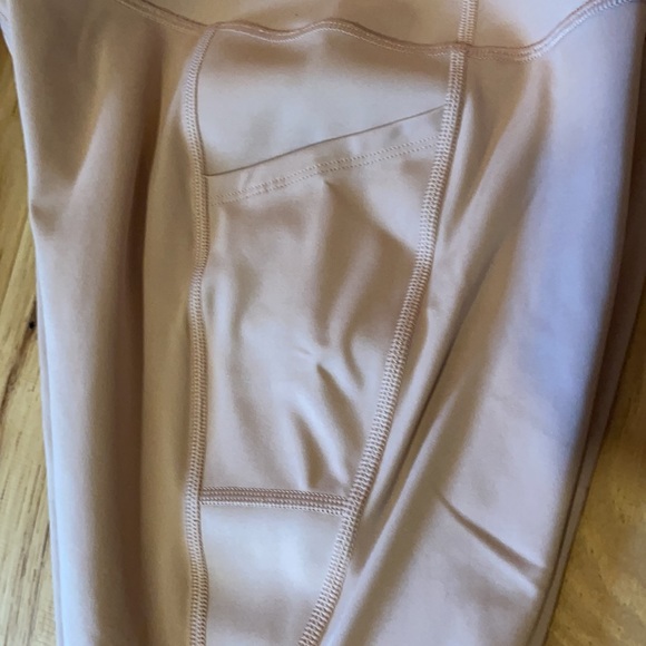 GapFit 3/4 crop pant - Sculpt Revolution - Picture 5 of 6